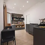 86 فندق مبيت وإفطار 4*
