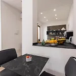 فندق مبيت وإفطار 86 4*