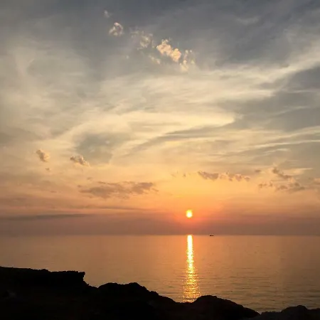 86 فندق مبيت وإفطار 3*