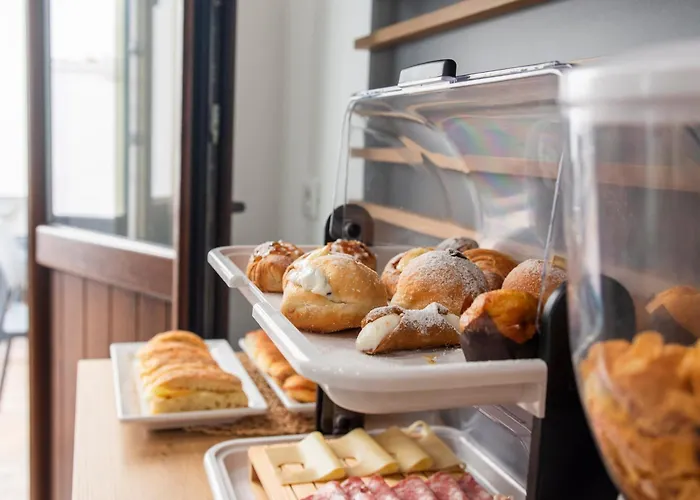 86 Bed & Breakfast 4*